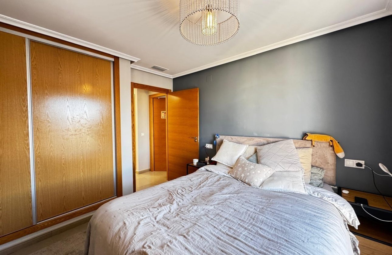 Herverkoop - Appartement -
Torrevieja - Playa del Cura