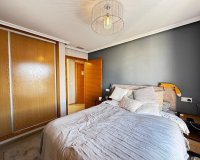 Herverkoop - Appartement -
Torrevieja - Playa del Cura