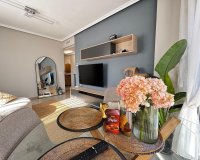 Herverkoop - Appartement -
Torrevieja - Playa del Cura