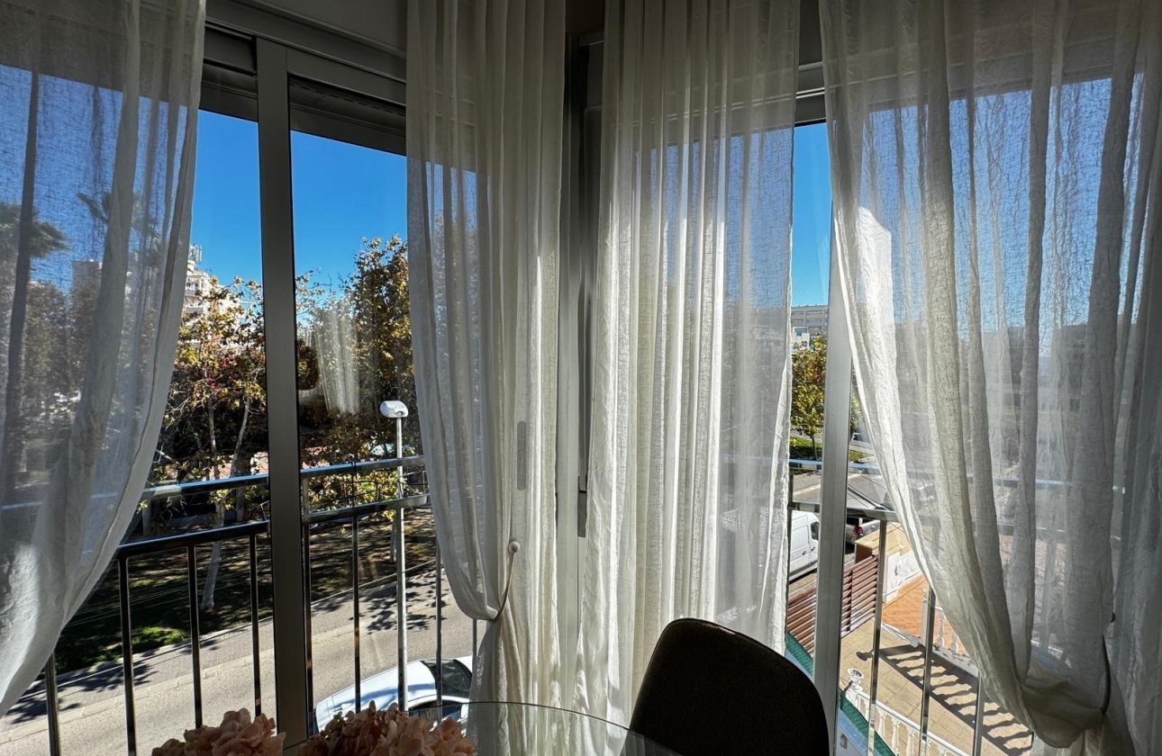 Herverkoop - Appartement -
Torrevieja - Playa del Cura