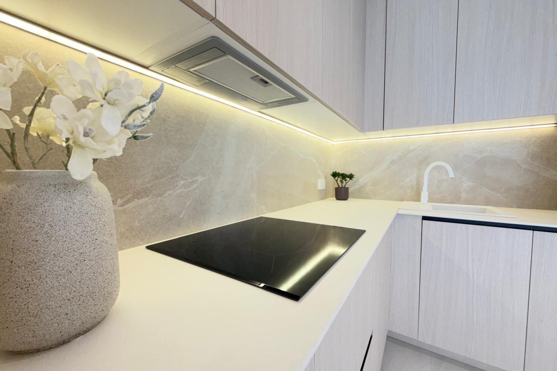 Herverkoop - Appartement -
Torrevieja - Playa del Cura