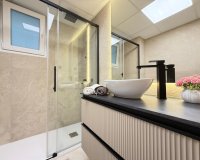 Herverkoop - Appartement -
Torrevieja - Playa del Cura