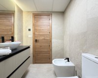 Herverkoop - Appartement -
Torrevieja - Playa del Cura