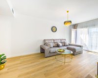 Herverkoop - Appartement -
Torrevieja - Playa del Cura