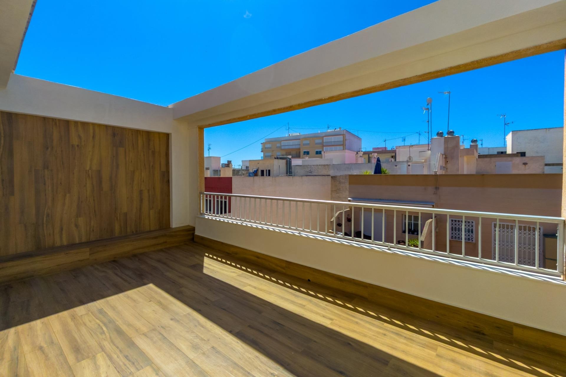Herverkoop - Appartement -
Torrevieja - Playa del Cura