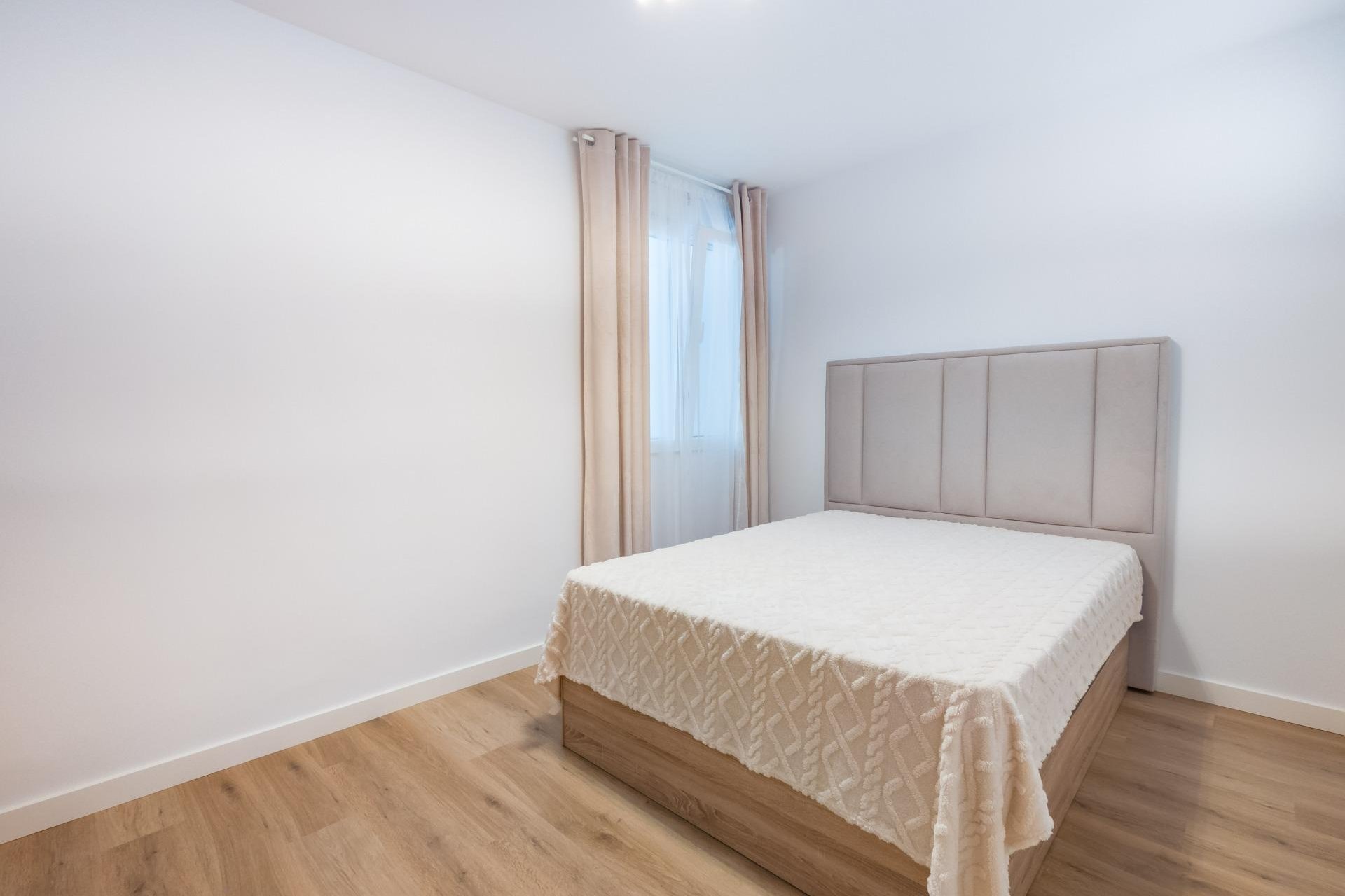 Herverkoop - Appartement -
Torrevieja - Playa del Cura