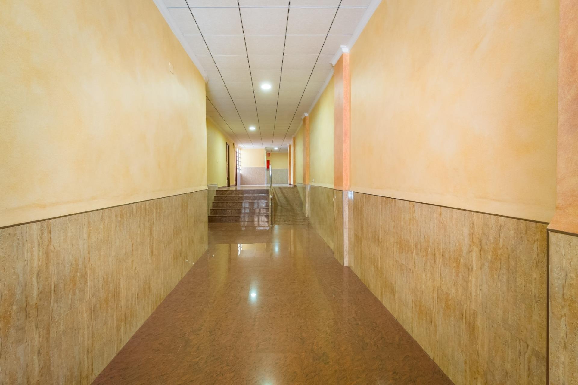 Herverkoop - Appartement -
Torrevieja - Playa del Cura