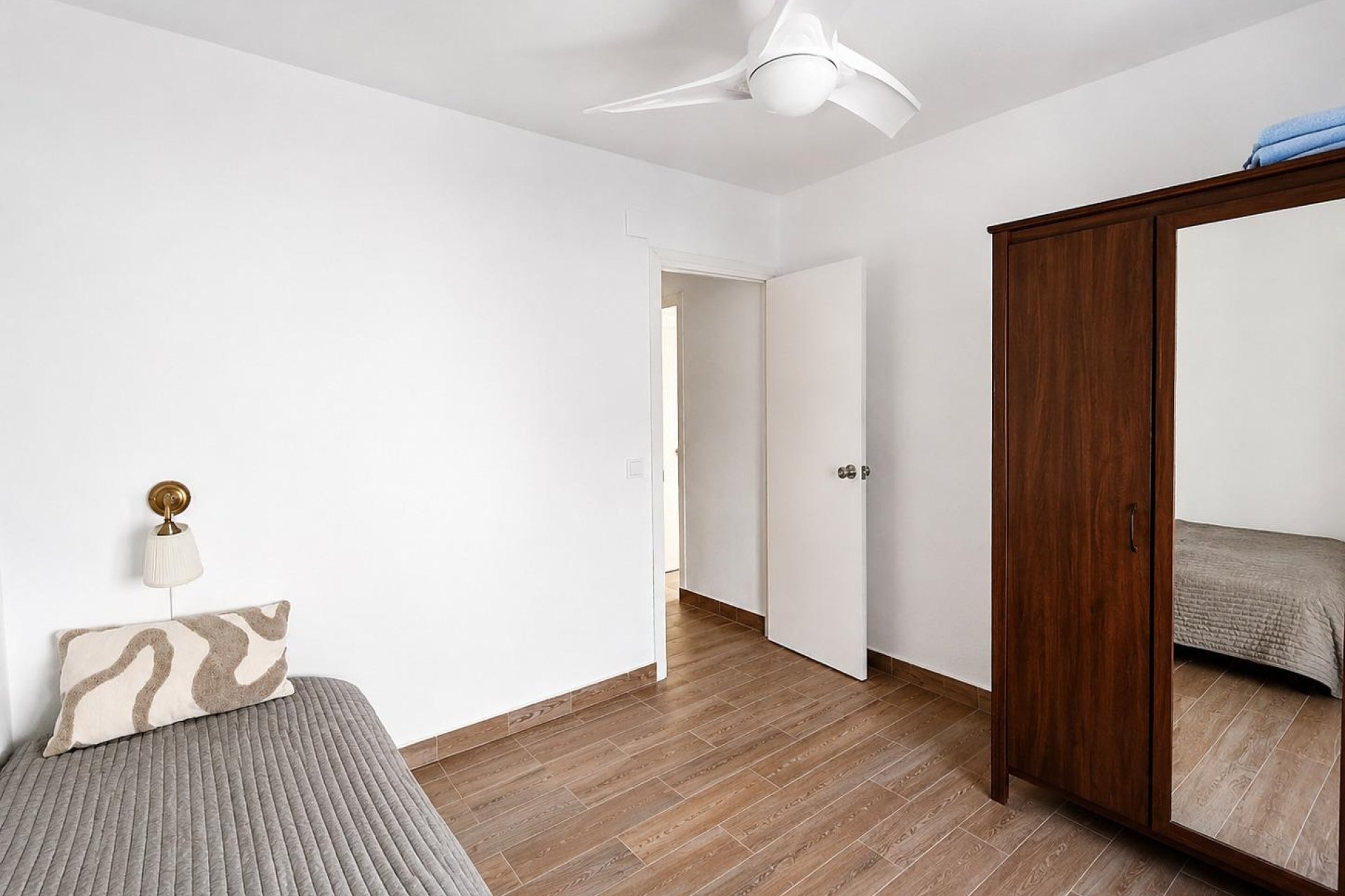Herverkoop - Appartement -
Torrevieja - Playa del Cura