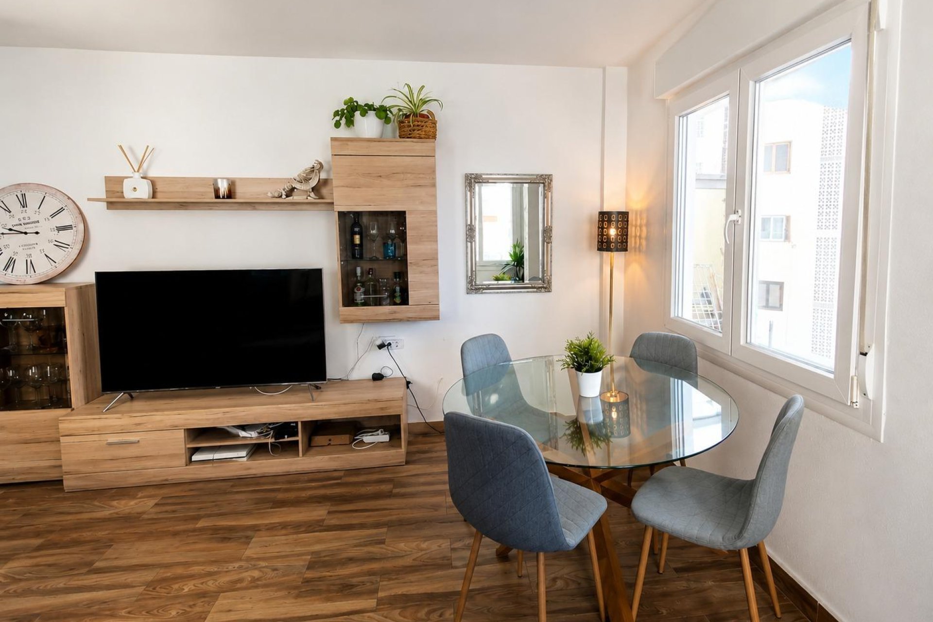 Herverkoop - Appartement -
Torrevieja - Playa del Cura