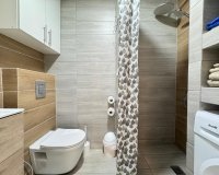 Herverkoop - Appartement -
Torrevieja - Playa del Cura