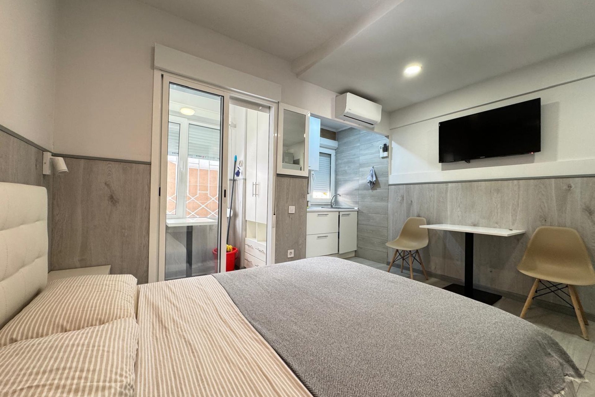 Herverkoop - Appartement -
Torrevieja - Playa del Cura