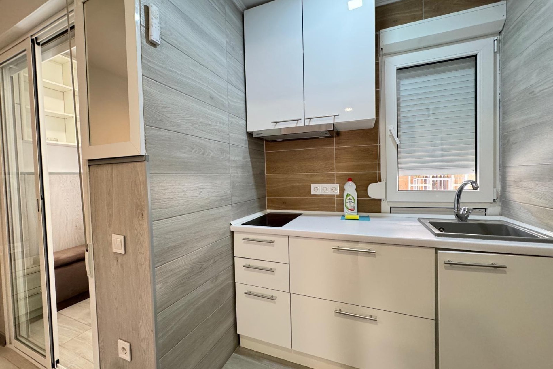 Herverkoop - Appartement -
Torrevieja - Playa del Cura
