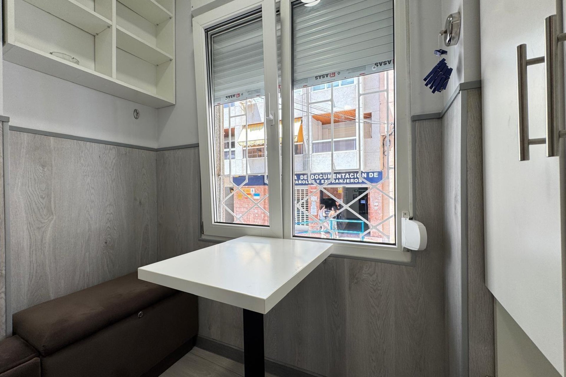 Herverkoop - Appartement -
Torrevieja - Playa del Cura