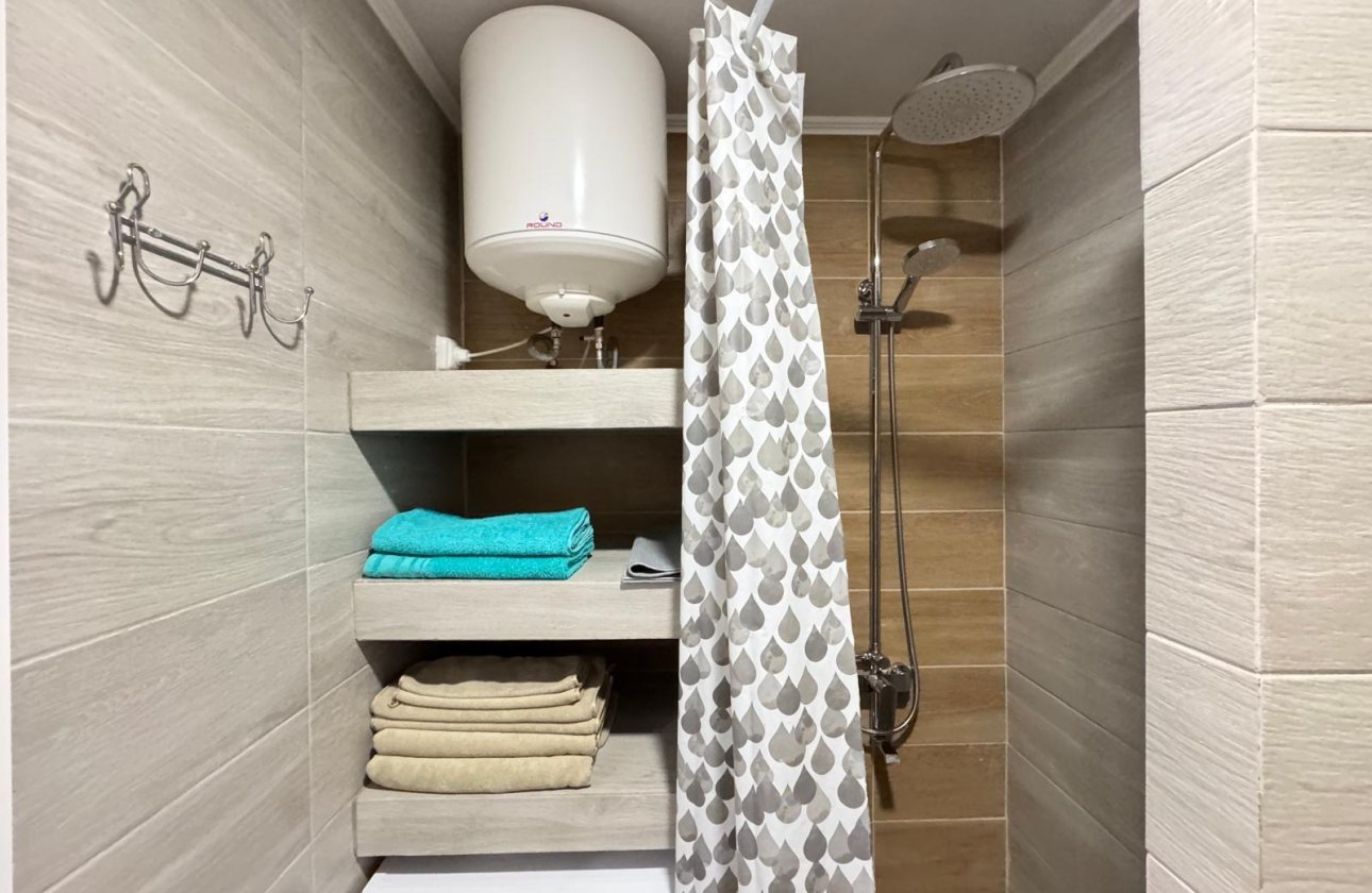 Herverkoop - Appartement -
Torrevieja - Playa del Cura
