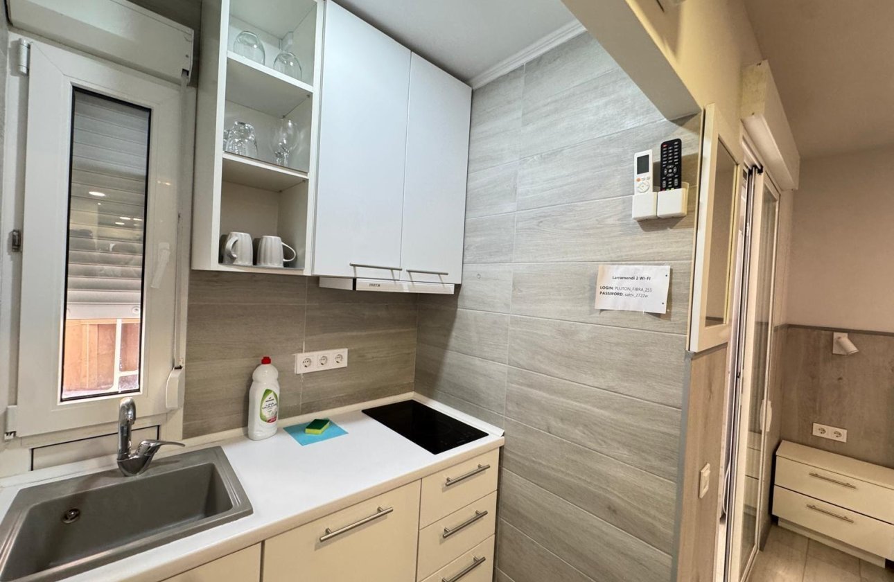 Herverkoop - Appartement -
Torrevieja - Playa del Cura