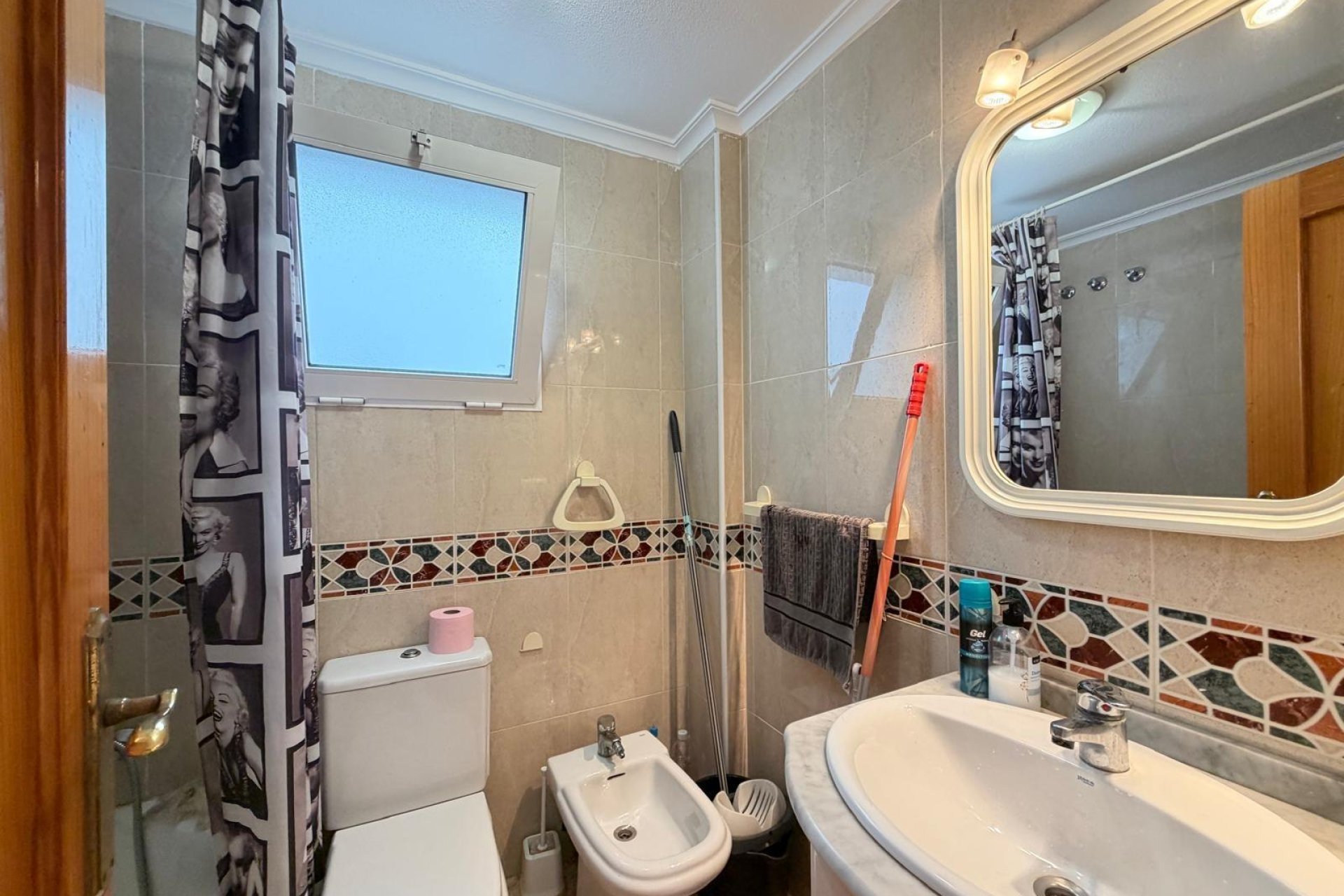 Herverkoop - Appartement -
Torrevieja - Playa del Cura