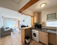Herverkoop - Appartement -
Torrevieja - Playa del Cura