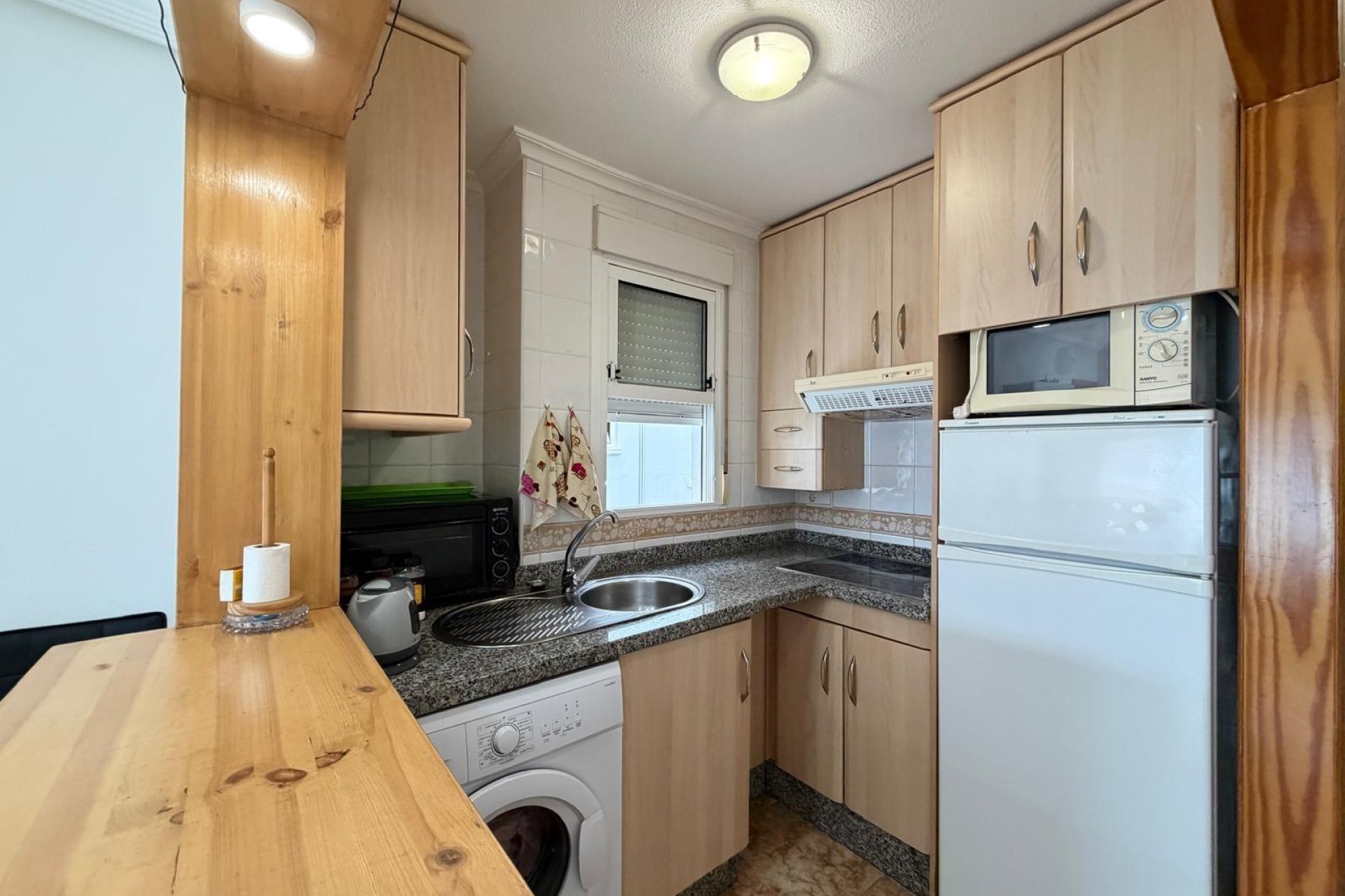 Herverkoop - Appartement -
Torrevieja - Playa del Cura