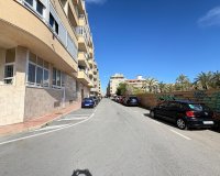 Herverkoop - Appartement -
Torrevieja - Playa del Cura