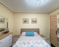 Herverkoop - Appartement -
Torrevieja - Playa del Cura