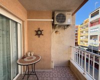 Herverkoop - Appartement -
Torrevieja - Playa del Cura