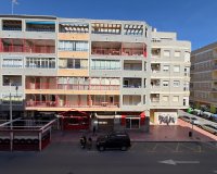 Herverkoop - Appartement -
Torrevieja - Playa del Cura