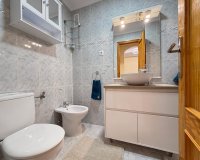 Herverkoop - Appartement -
Torrevieja - Playa del Cura