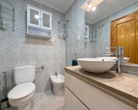 Herverkoop - Appartement -
Torrevieja - Playa del Cura