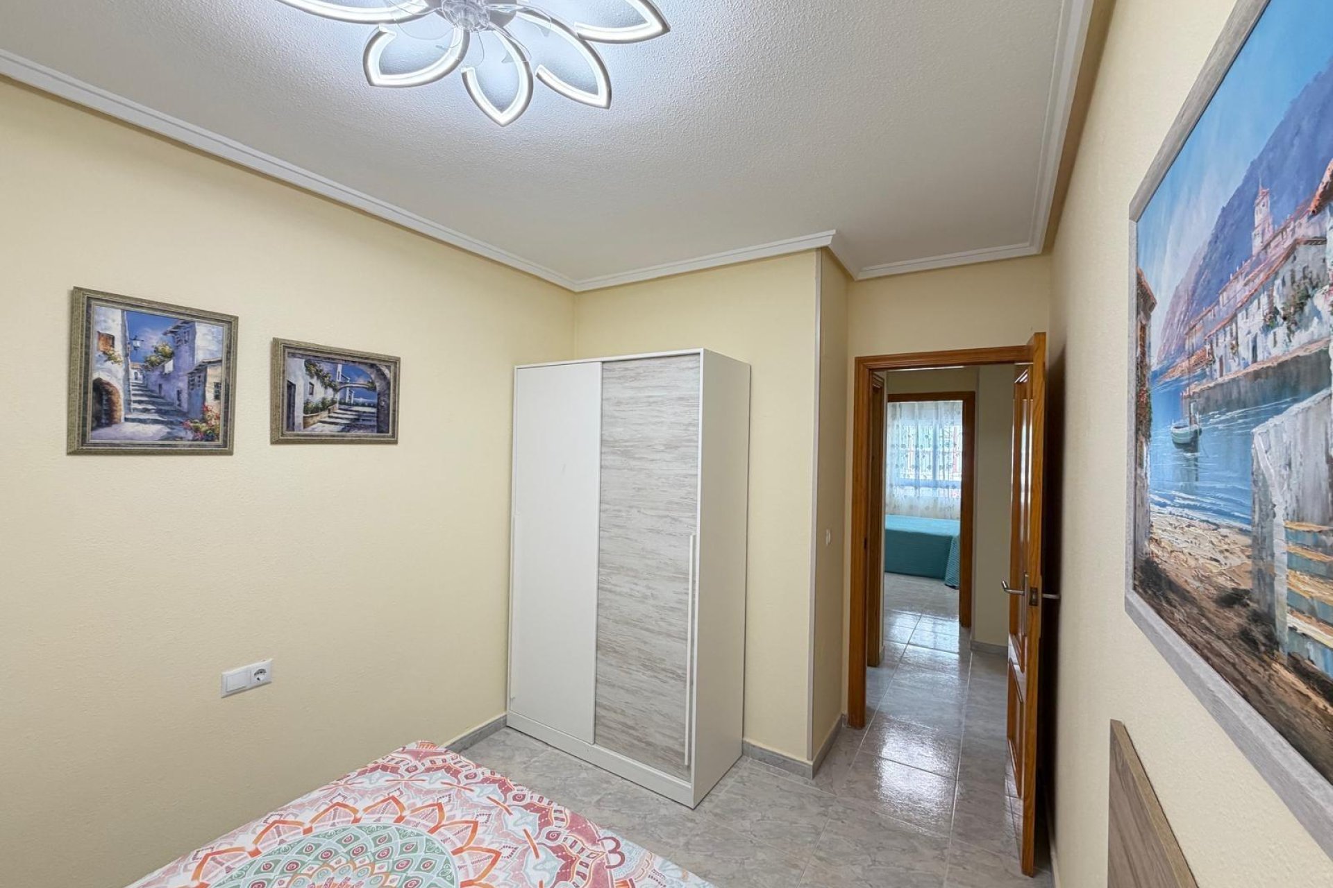 Herverkoop - Appartement -
Torrevieja - Playa del Cura