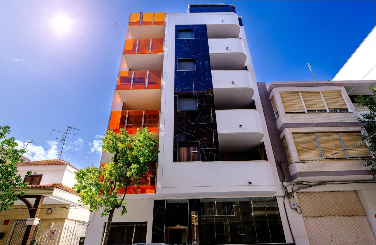 Herverkoop - Appartement -
Torrevieja - Playa del Cura