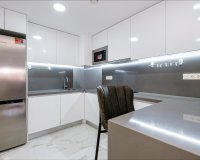 Herverkoop - Appartement -
Torrevieja - Playa del Cura