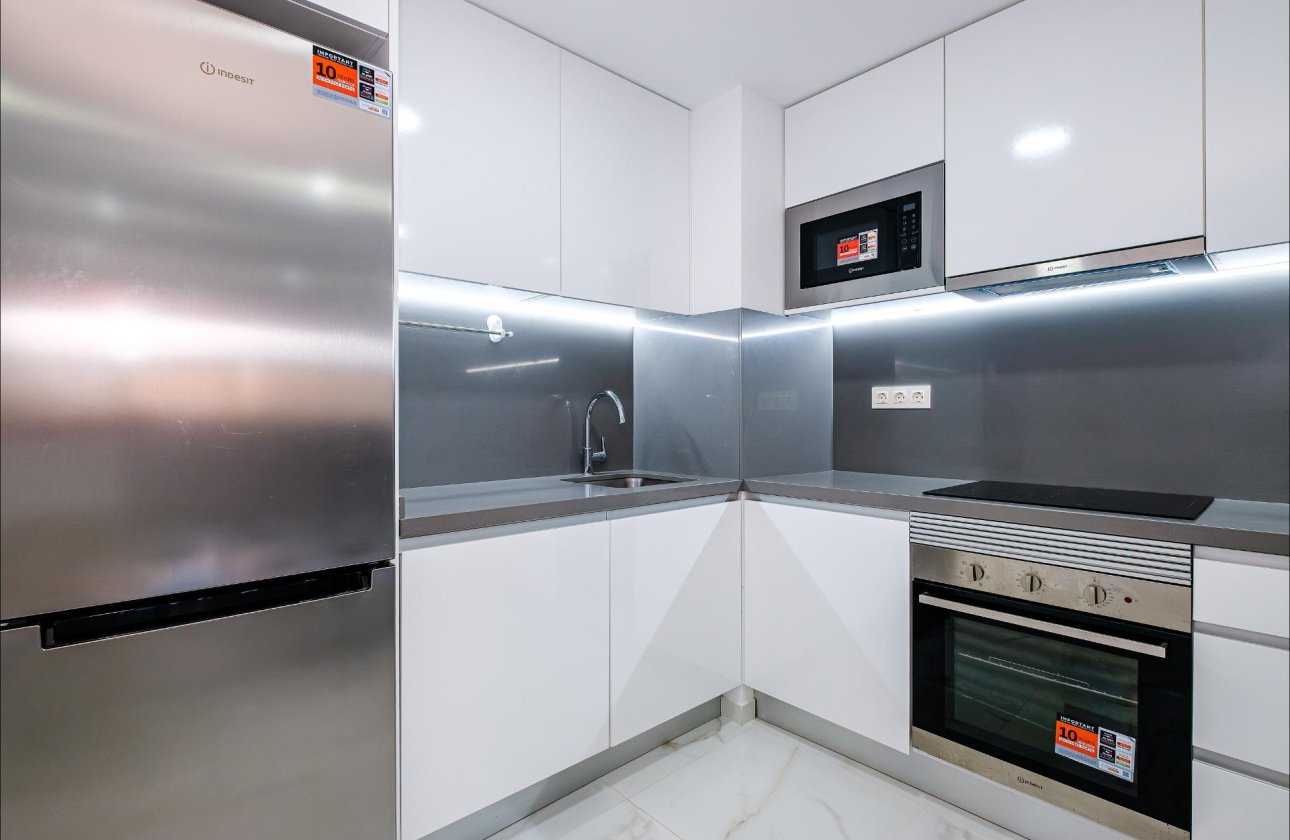 Herverkoop - Appartement -
Torrevieja - Playa del Cura