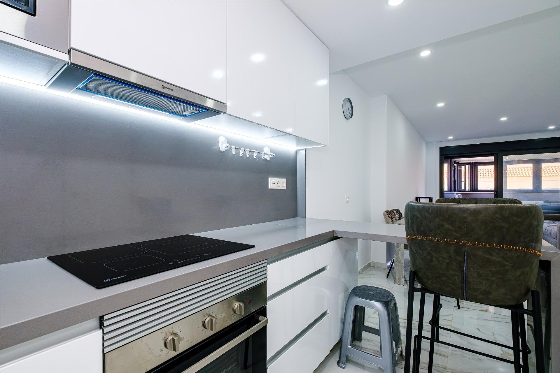Herverkoop - Appartement -
Torrevieja - Playa del Cura