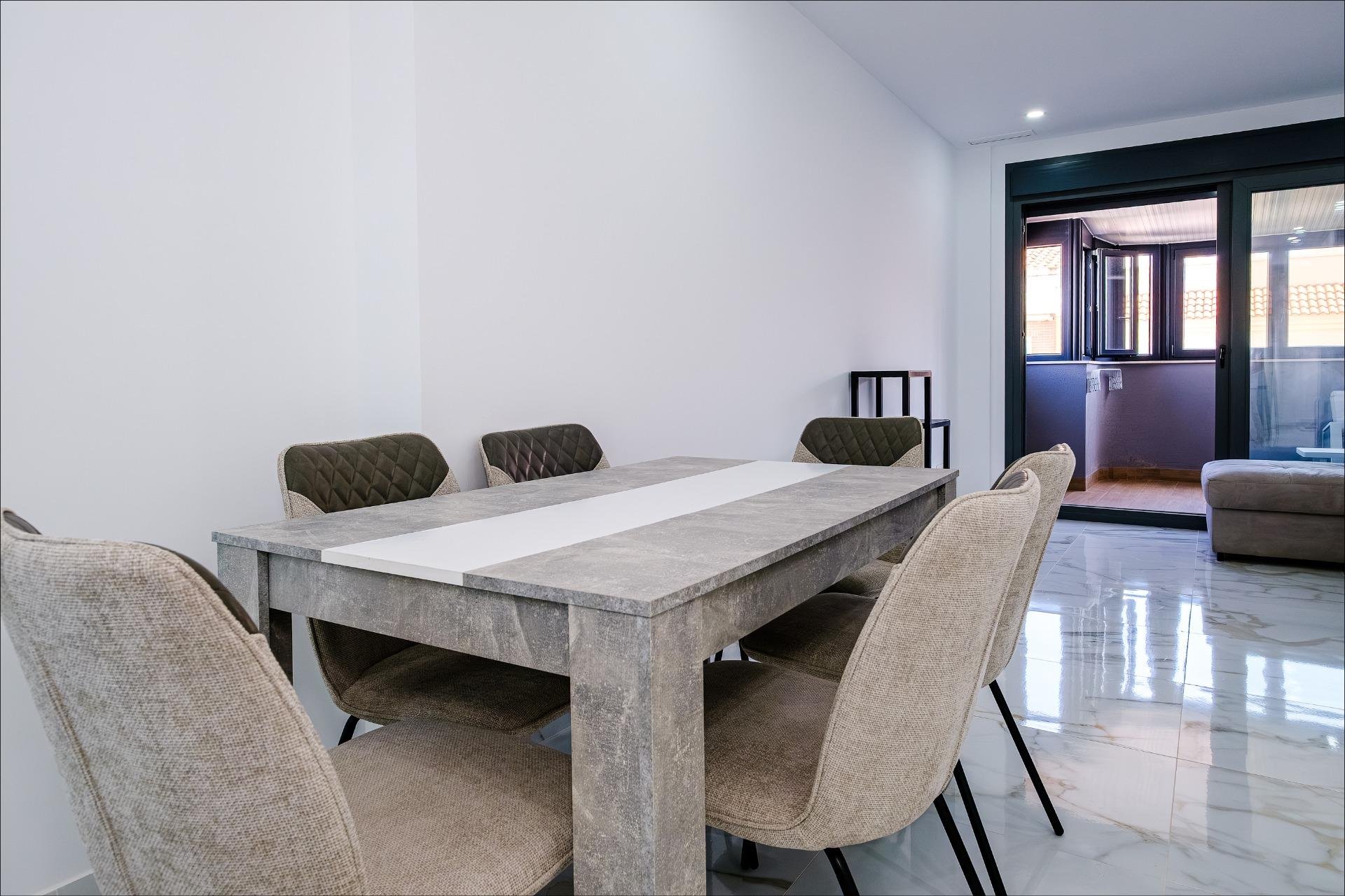 Herverkoop - Appartement -
Torrevieja - Playa del Cura