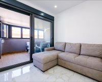 Herverkoop - Appartement -
Torrevieja - Playa del Cura