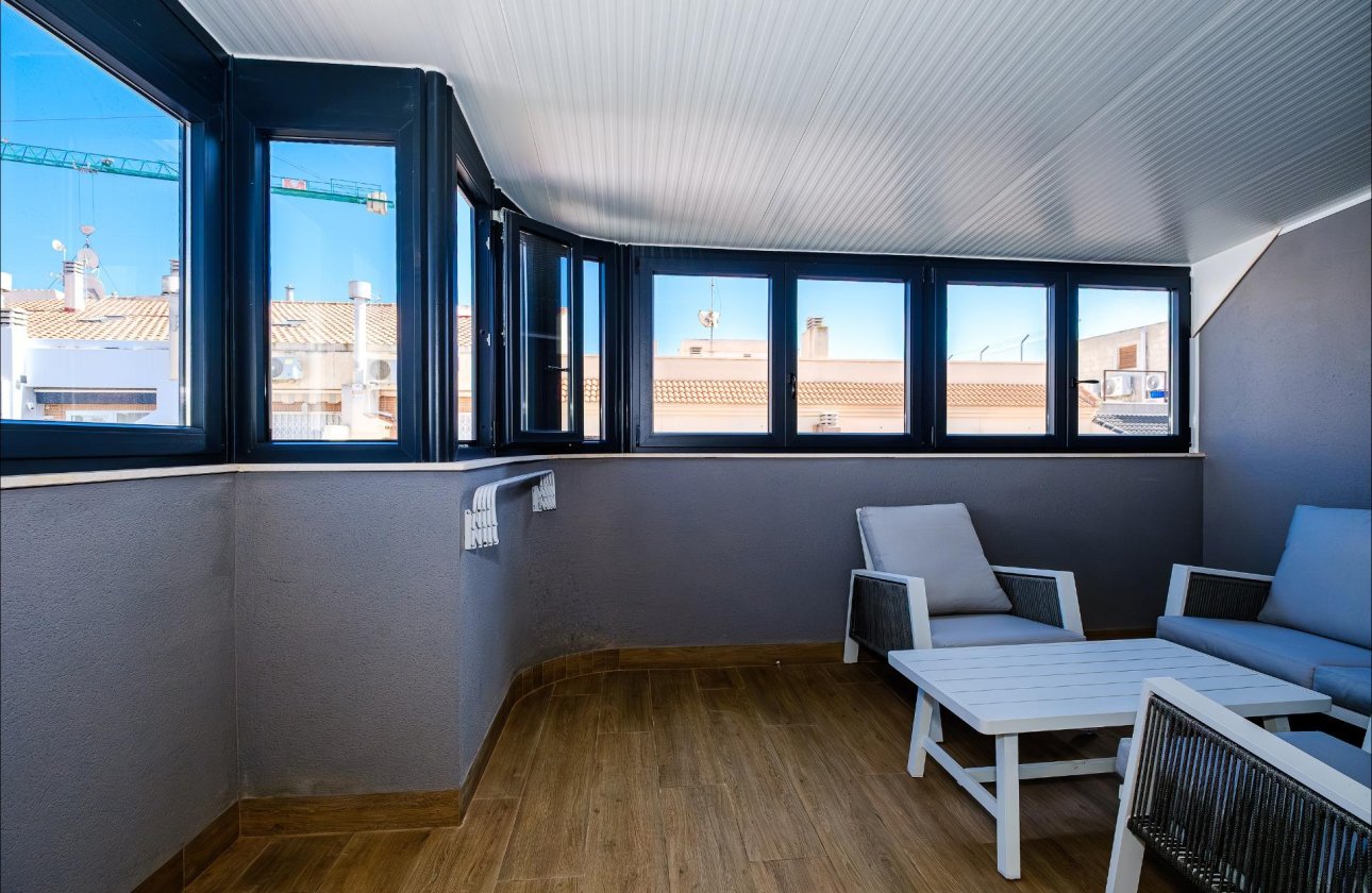 Herverkoop - Appartement -
Torrevieja - Playa del Cura