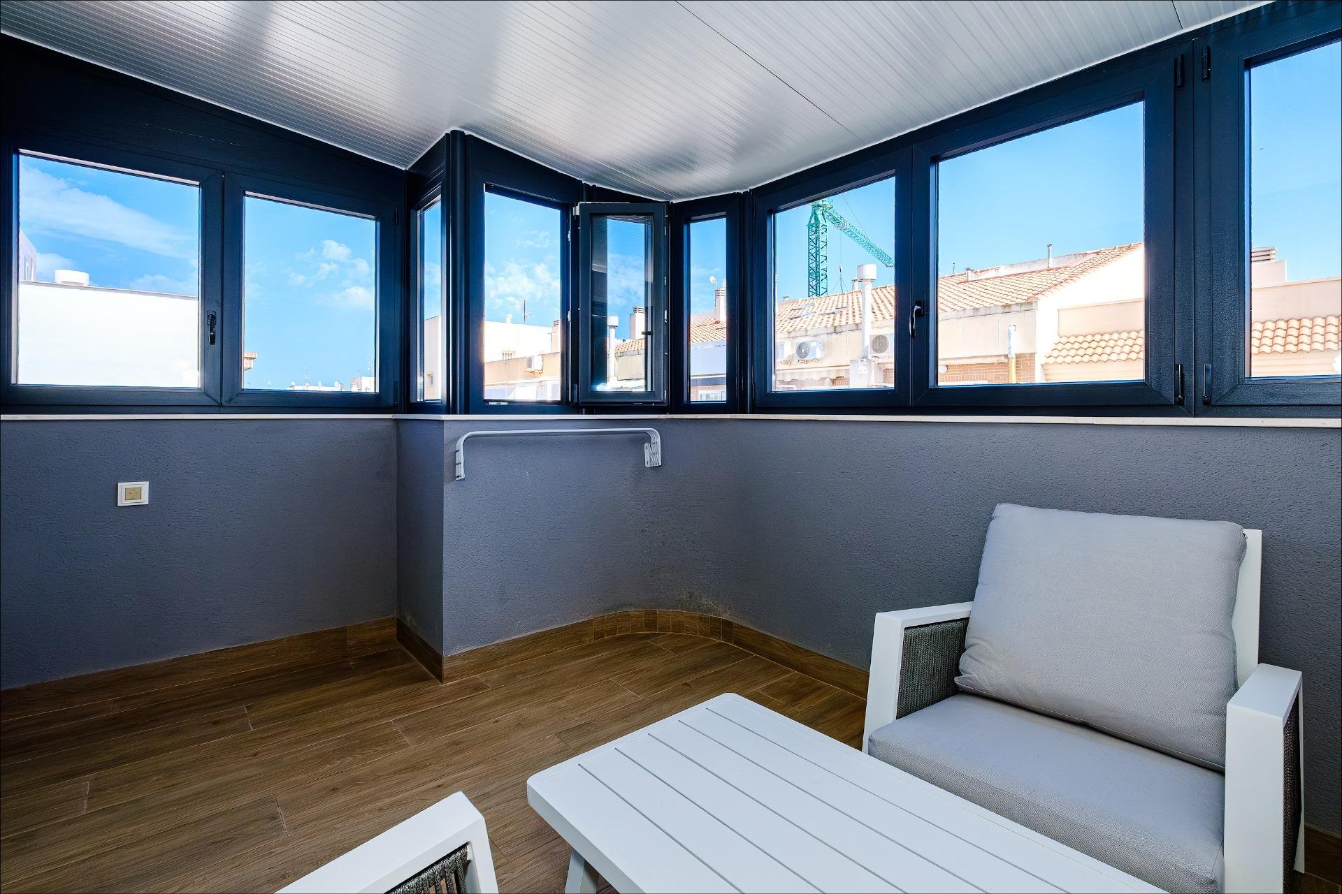 Herverkoop - Appartement -
Torrevieja - Playa del Cura