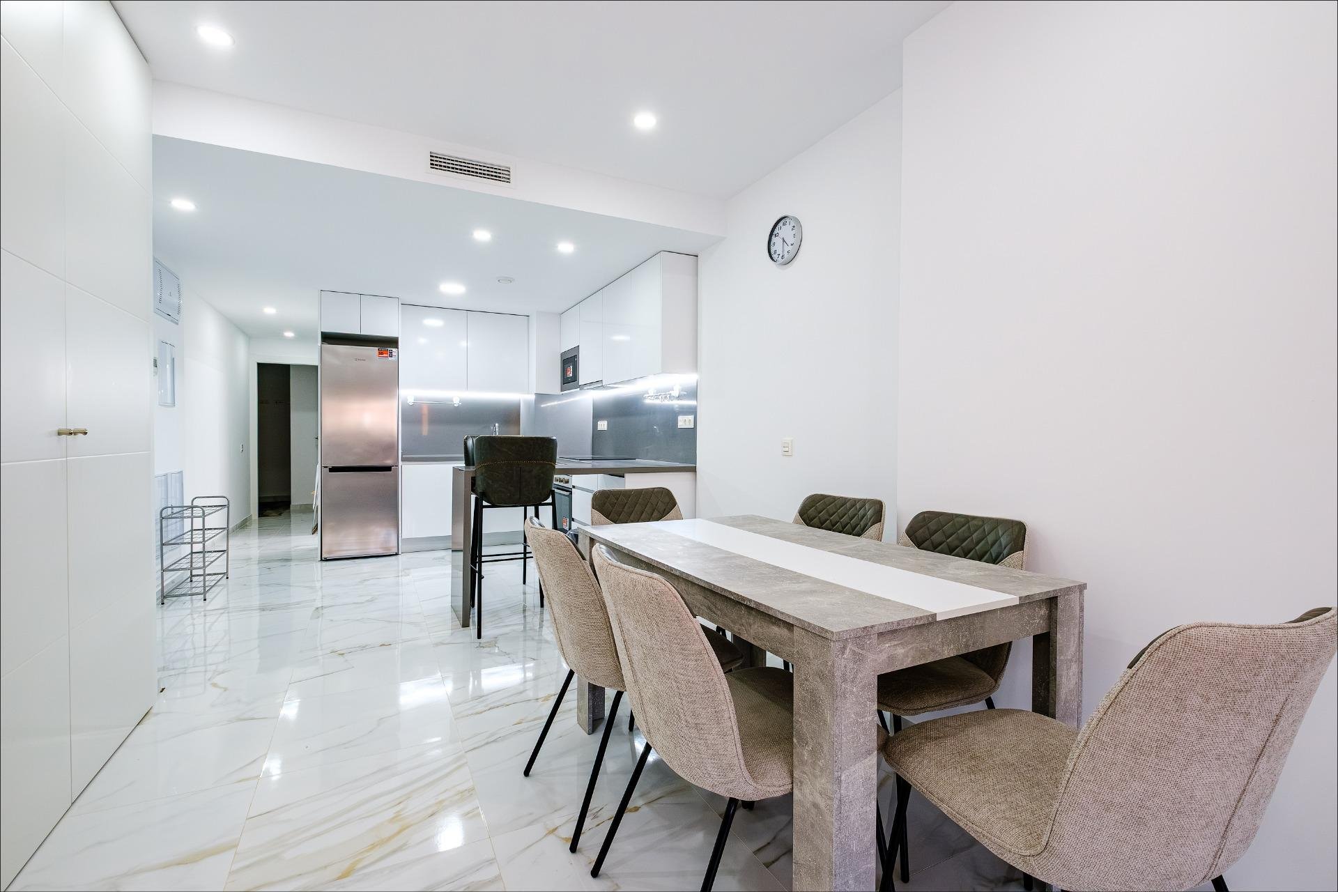Herverkoop - Appartement -
Torrevieja - Playa del Cura