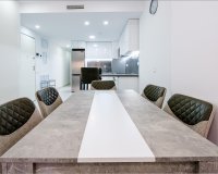 Herverkoop - Appartement -
Torrevieja - Playa del Cura