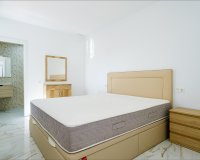 Herverkoop - Appartement -
Torrevieja - Playa del Cura
