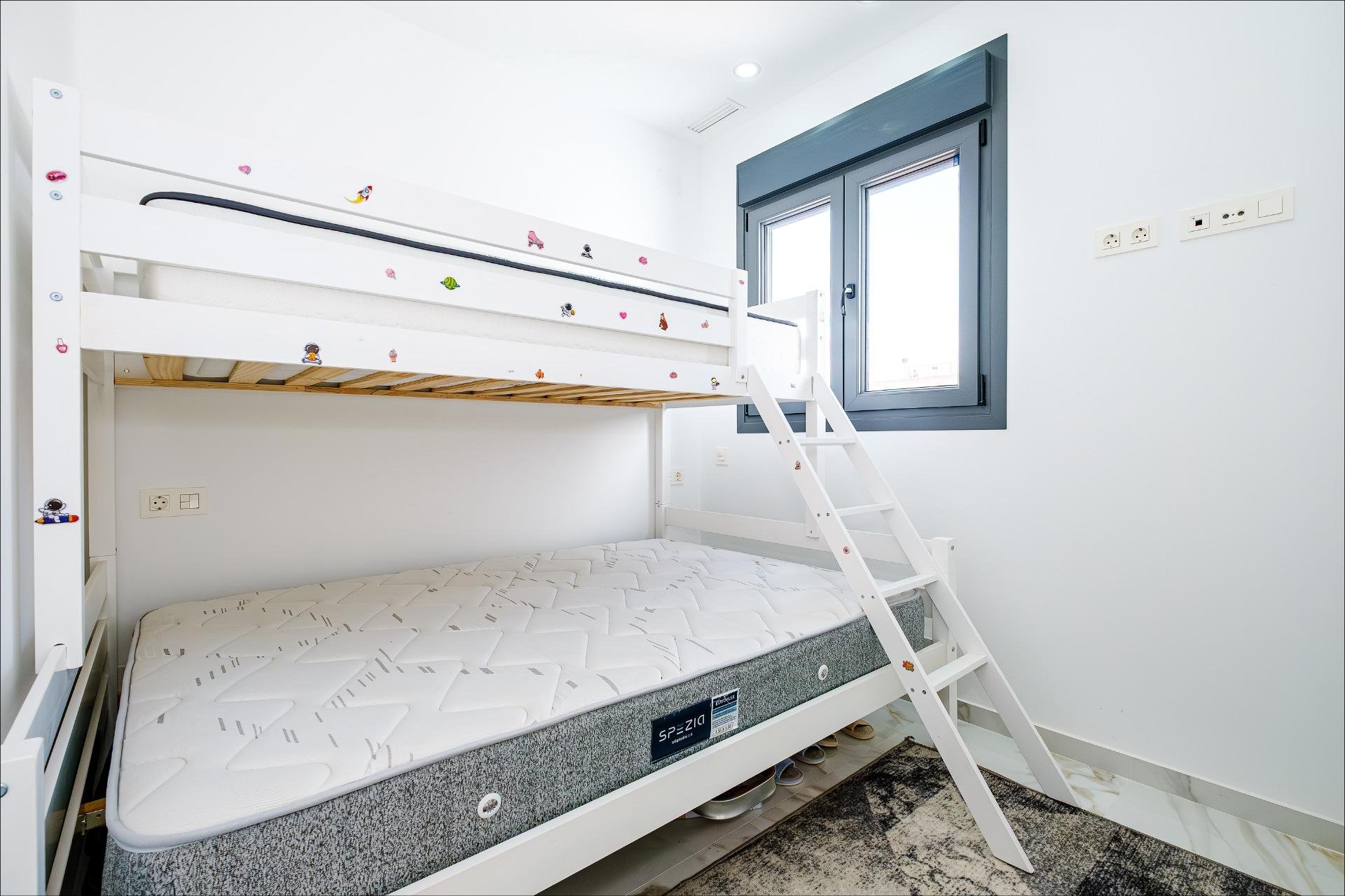 Herverkoop - Appartement -
Torrevieja - Playa del Cura