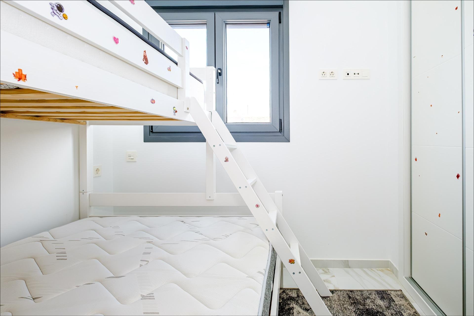 Herverkoop - Appartement -
Torrevieja - Playa del Cura