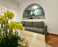 Herverkoop - Appartement -
Torrevieja - Playa del Cura