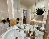 Herverkoop - Appartement -
Torrevieja - Playa del Cura