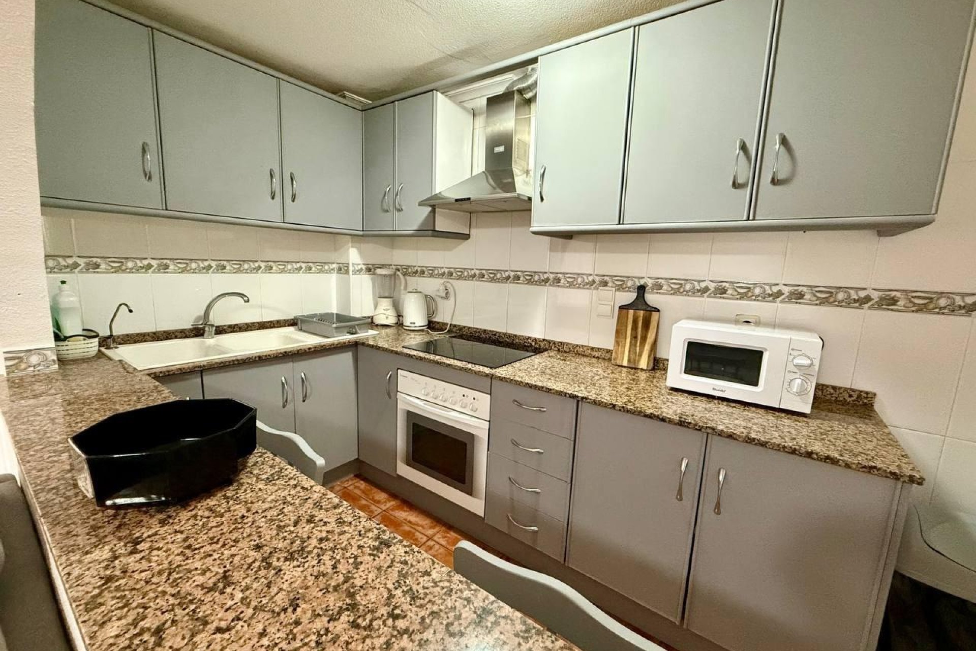 Herverkoop - Appartement -
Torrevieja - Playa del Cura