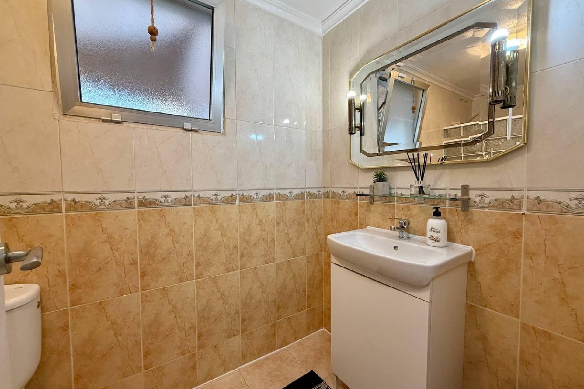 Herverkoop - Appartement -
Torrevieja - Playa del Cura