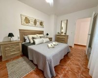 Herverkoop - Appartement -
Torrevieja - Playa del Cura