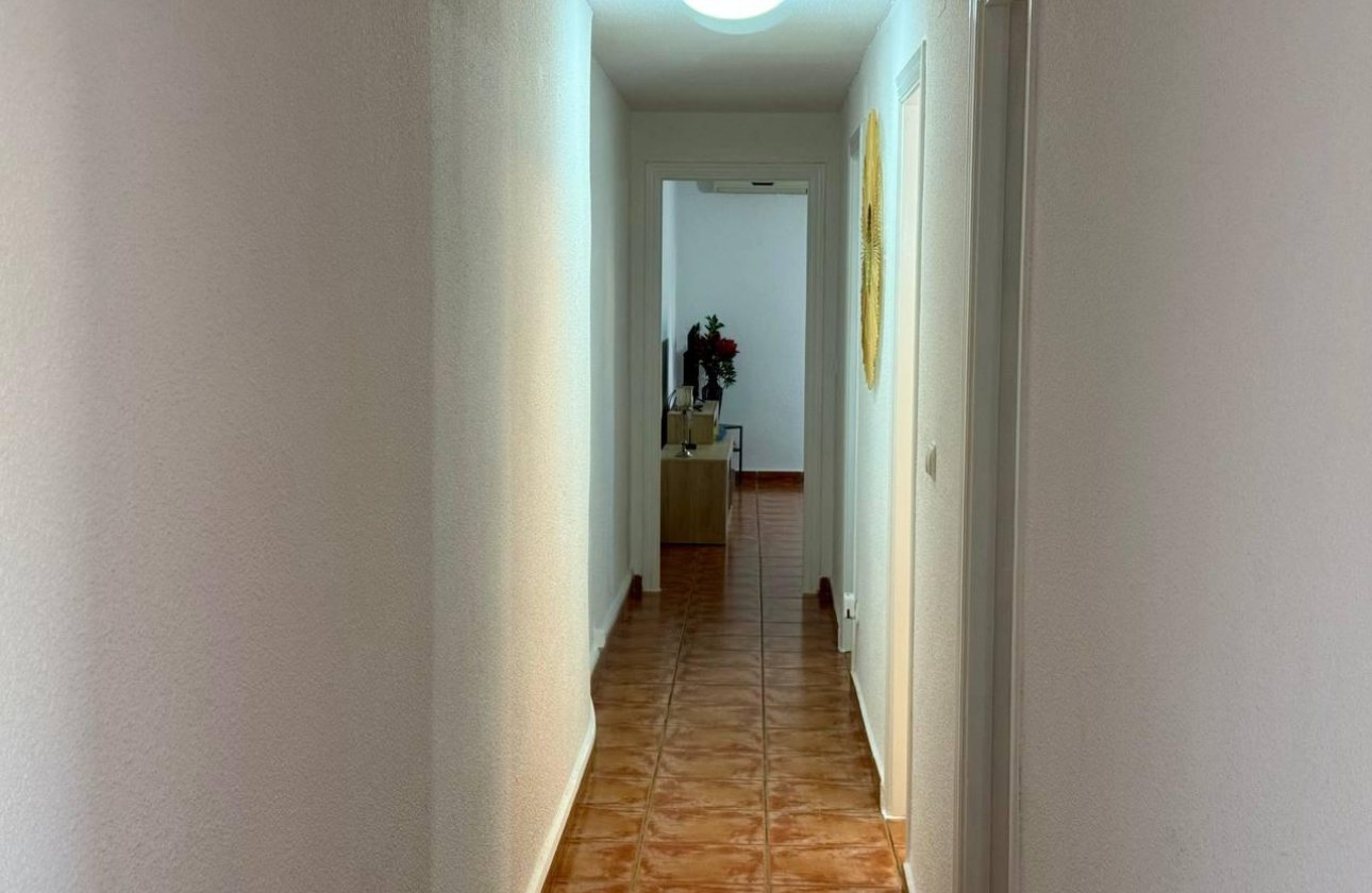 Herverkoop - Appartement -
Torrevieja - Playa del Cura