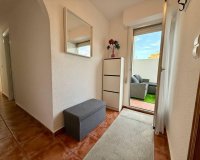 Herverkoop - Appartement -
Torrevieja - Playa del Cura