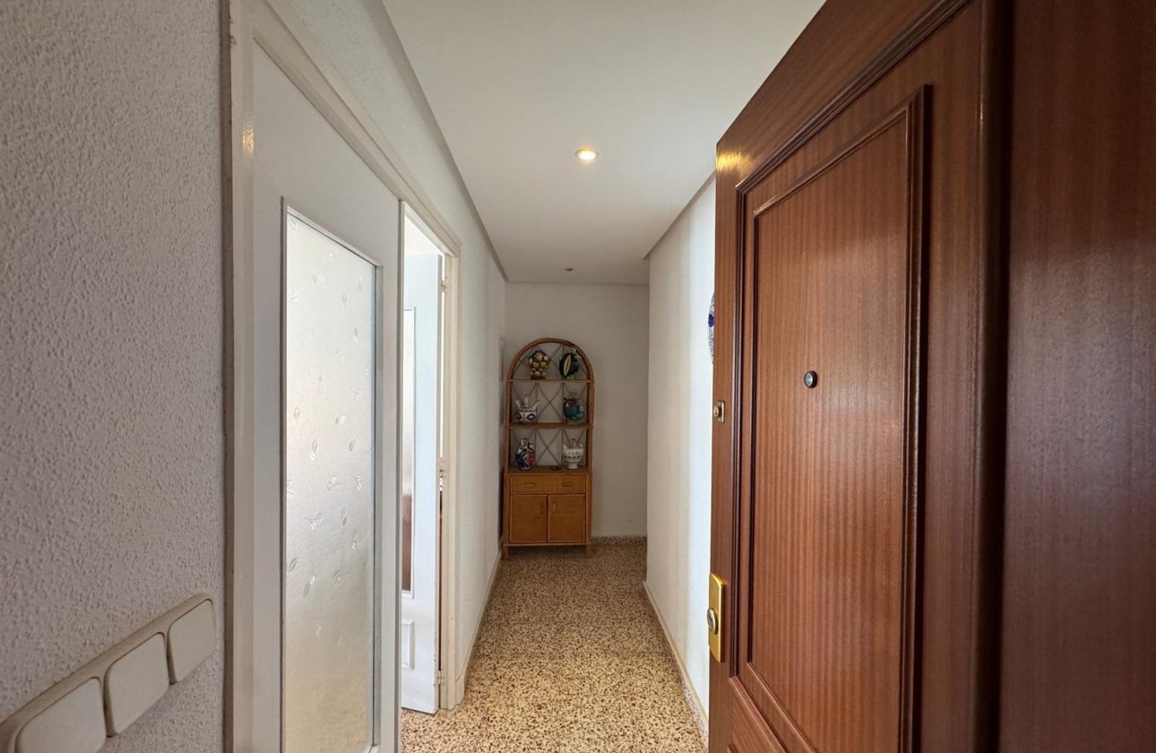Herverkoop - Appartement -
Torrevieja - Playa del Cura